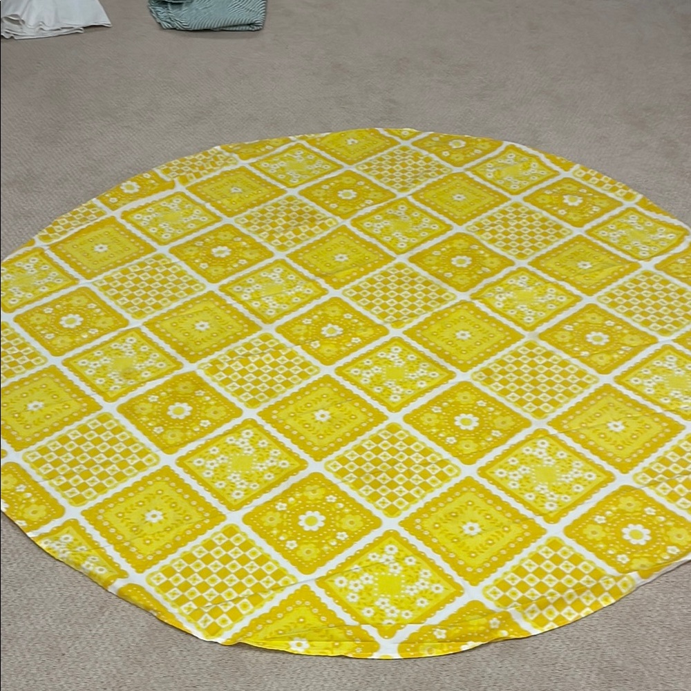70 round Bright Yellow Geometric Round Tablecloth